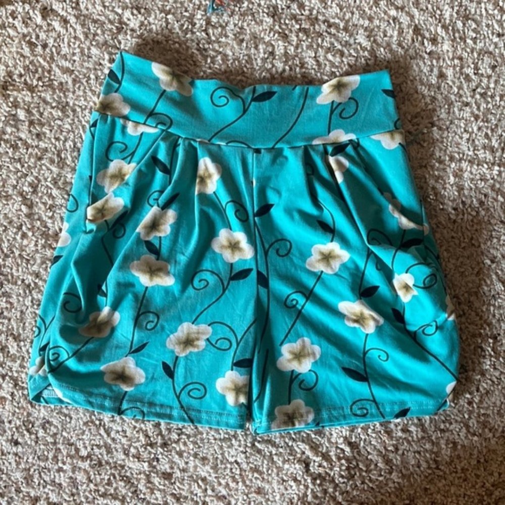 ☀️☀️☀️Teal floral shorts